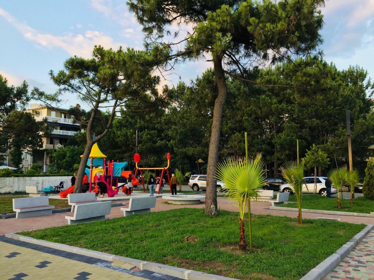 Apartment Near The Sea 1 Kobuleti Exterior foto